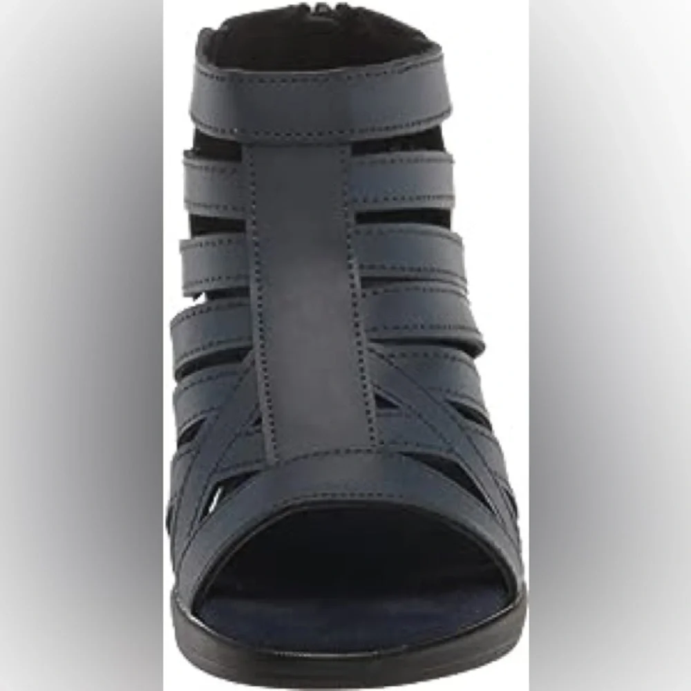 Easy Street Women's Region Heeled Sandal